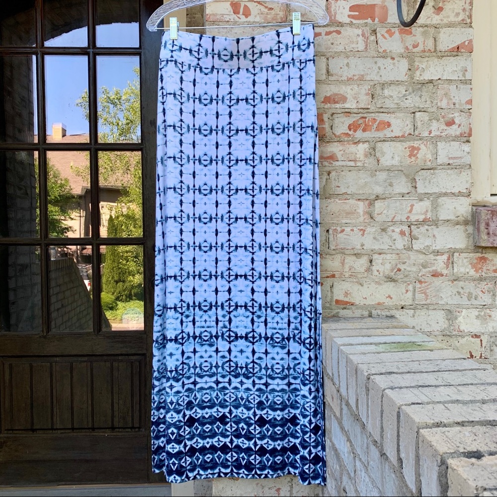 a.n.a Tie Dye Ombre Maxi Skirt Slit Hem Blue White